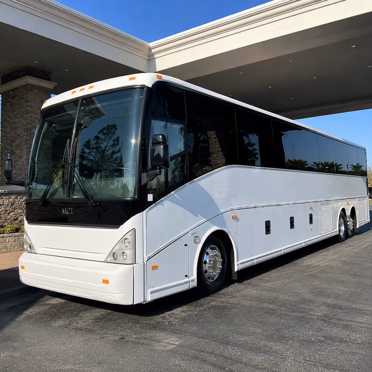 bus rental options for albany trips