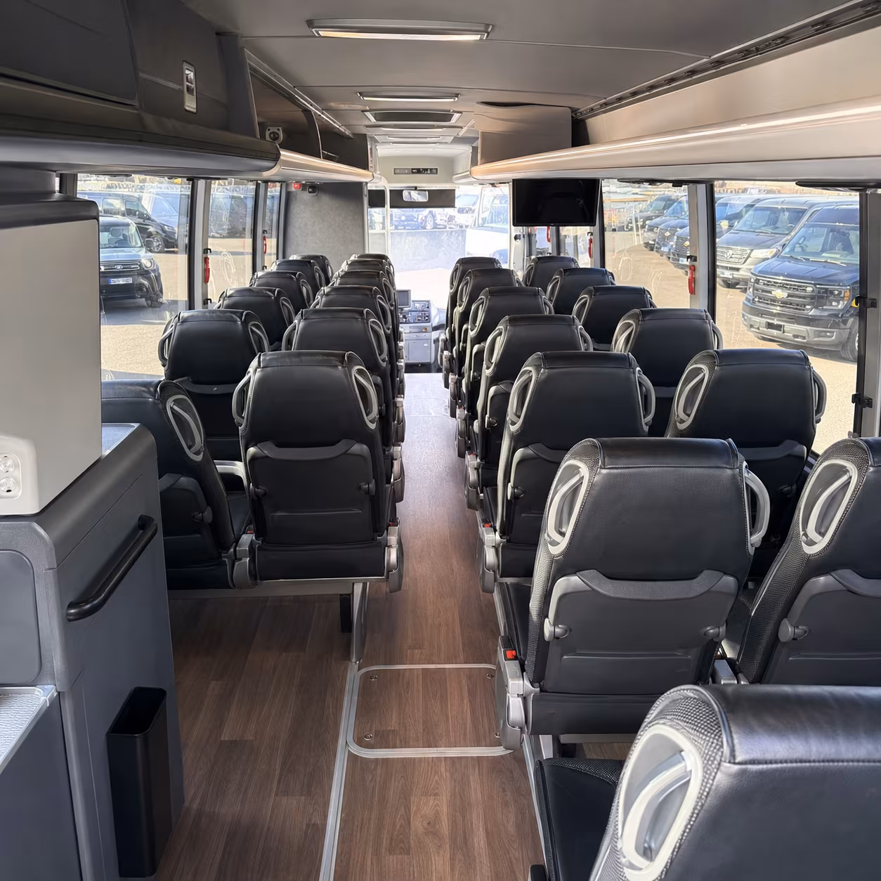 saratoga race course charter bus rentals for the summer meet
